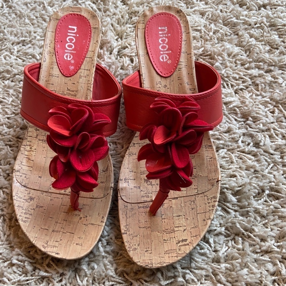 Nicole Wedge Sandal Size 9W Cork Insole in Current
